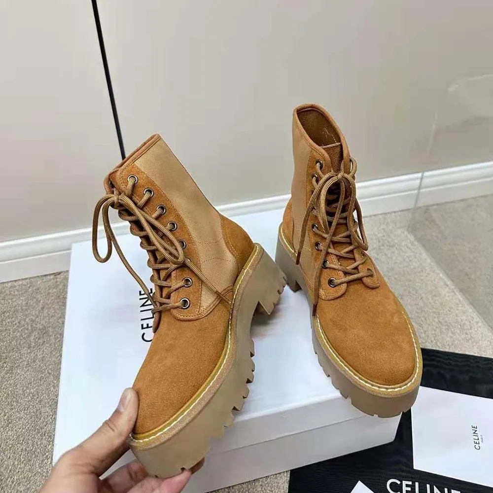 Bota Voluminosa con Cordones para Mujer Celine con Triomphe en Nailon y Piel de Becerro Ante