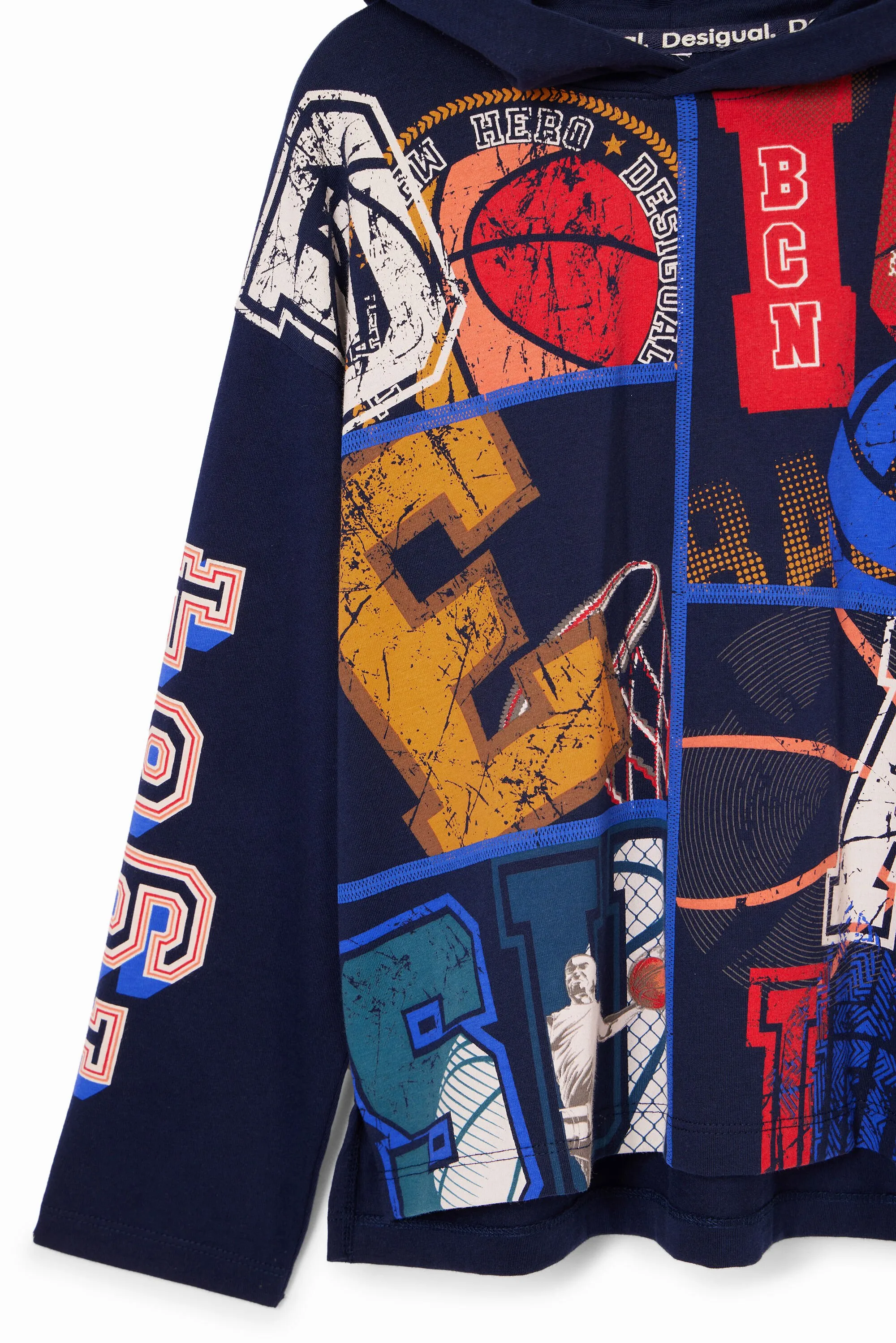 Camiseta de baloncesto con capucha
