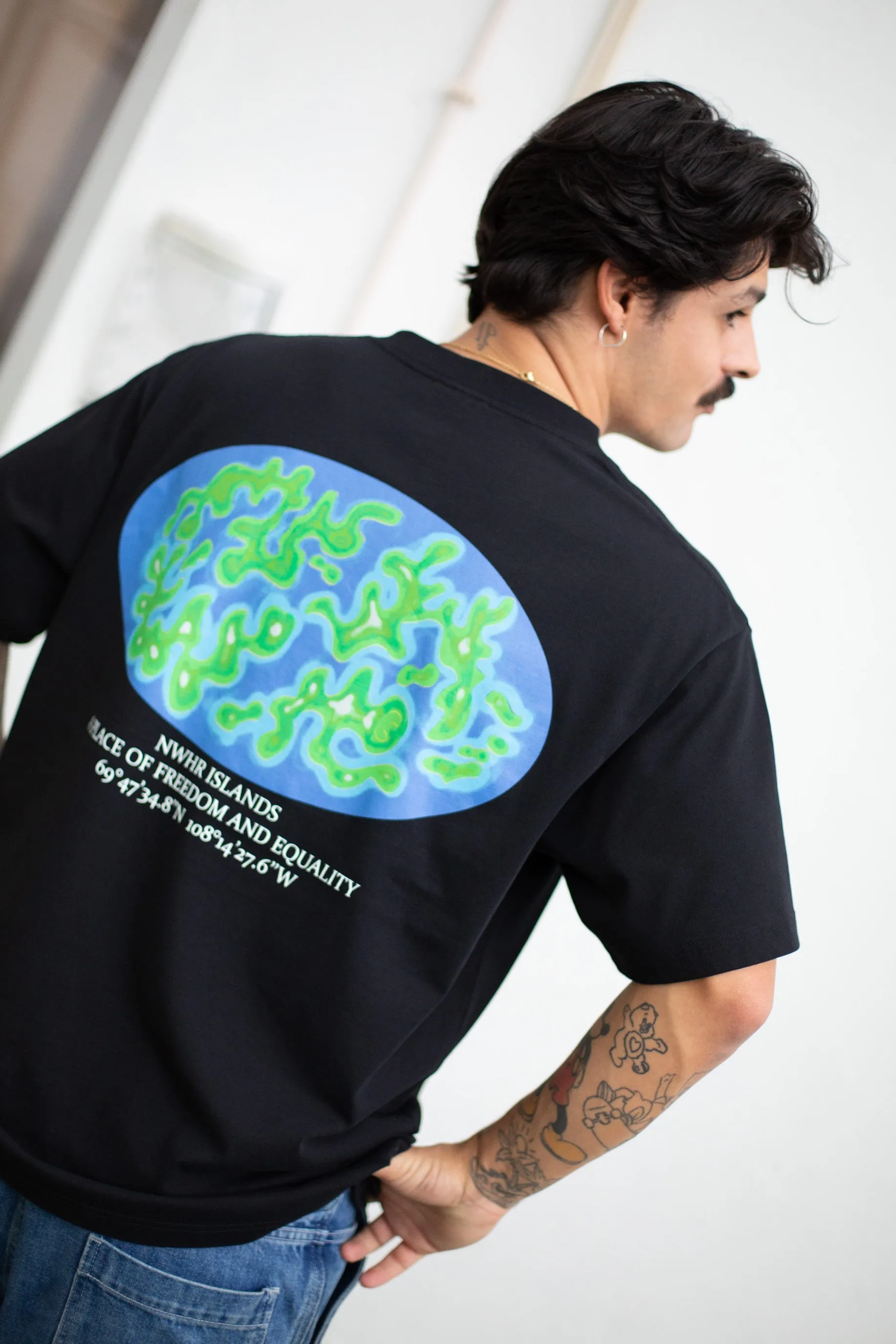 Camiseta Island