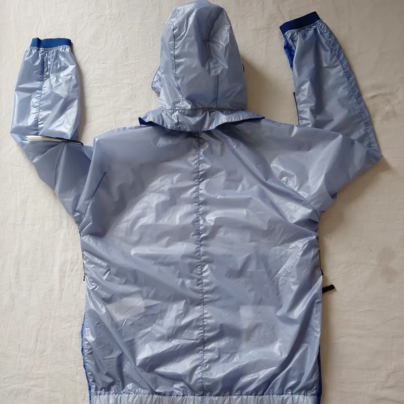 Diseñador Insignia para hombres Chaqueta de piedra Topstoney 22SS 41599 CABEZA REACTIVA COMPLEZA COMPLEZA DE COLOR Sensible