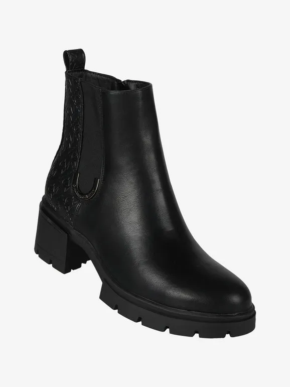 Gian Marco Venturi Botines de mujer con tacón y plataforma.