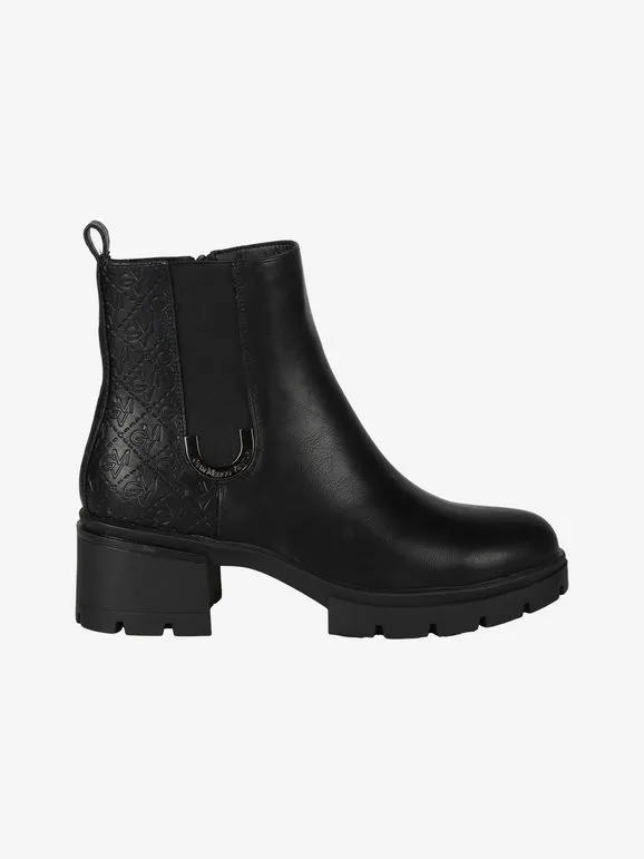 Gian Marco Venturi Botines de mujer con tacón y plataforma.