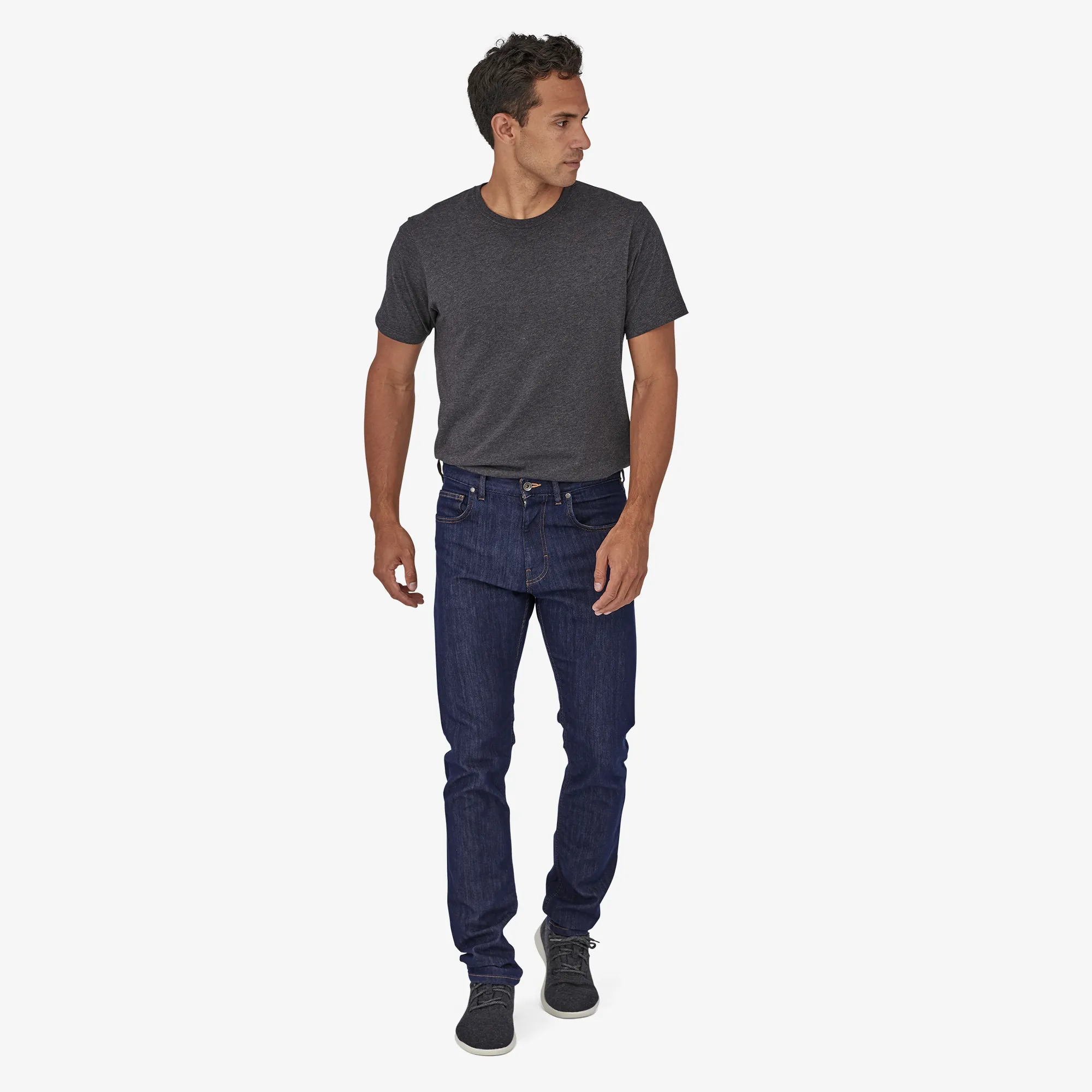 JEANS HOMBRE CALCE RECTO PERFORMANCE STRAIGHT FIT JEANS  REGULAR