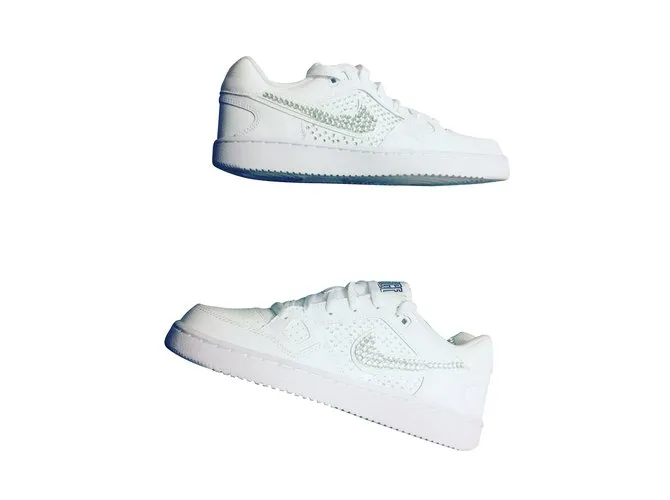La fuerza de Nike en cuero. Blanco 