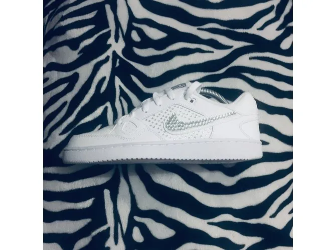 La fuerza de Nike en cuero. Blanco 