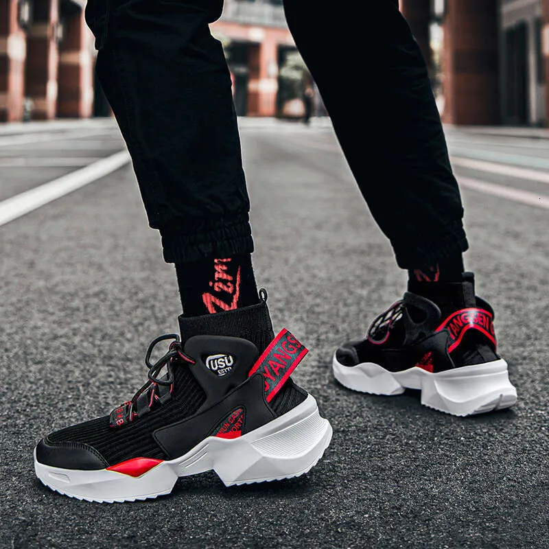 Las cómodas zapatillas deportivas para hombres con flujo de aire mejorado y zapatillas de deporte informal de diseño resistente:
