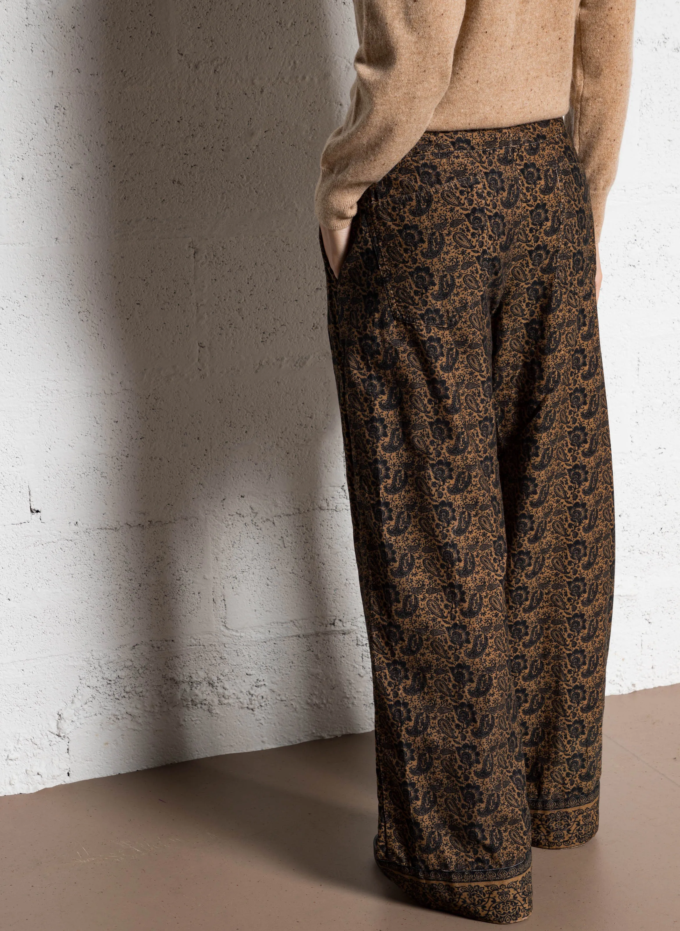 MAISON HOTEL PEPE  PANTALóN ANCHO ESTAMPADO DE ALGODóN EN NEGRO