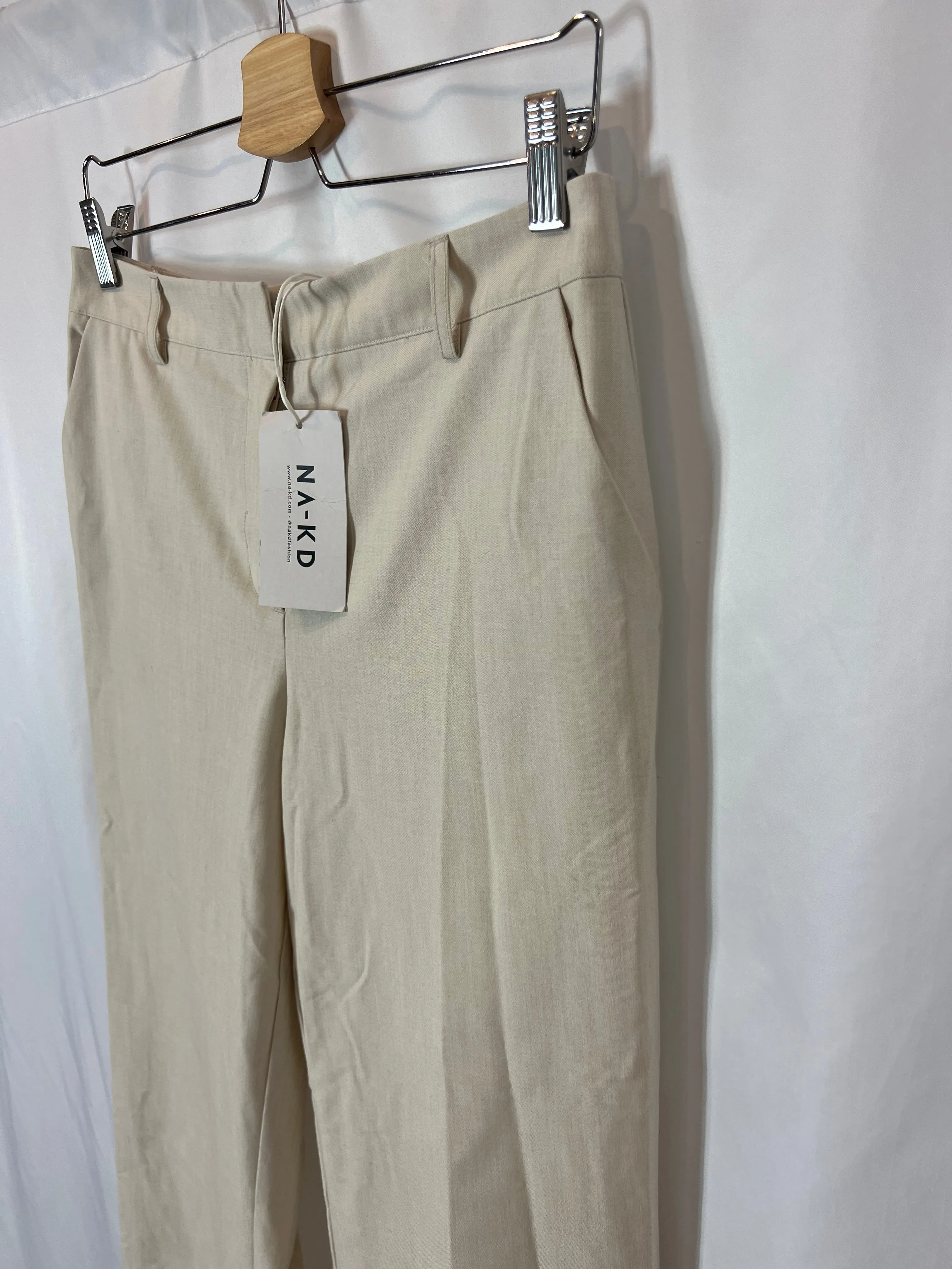 NAKD. PANTALóN BEIGE ANCHO FLUIDO T.36