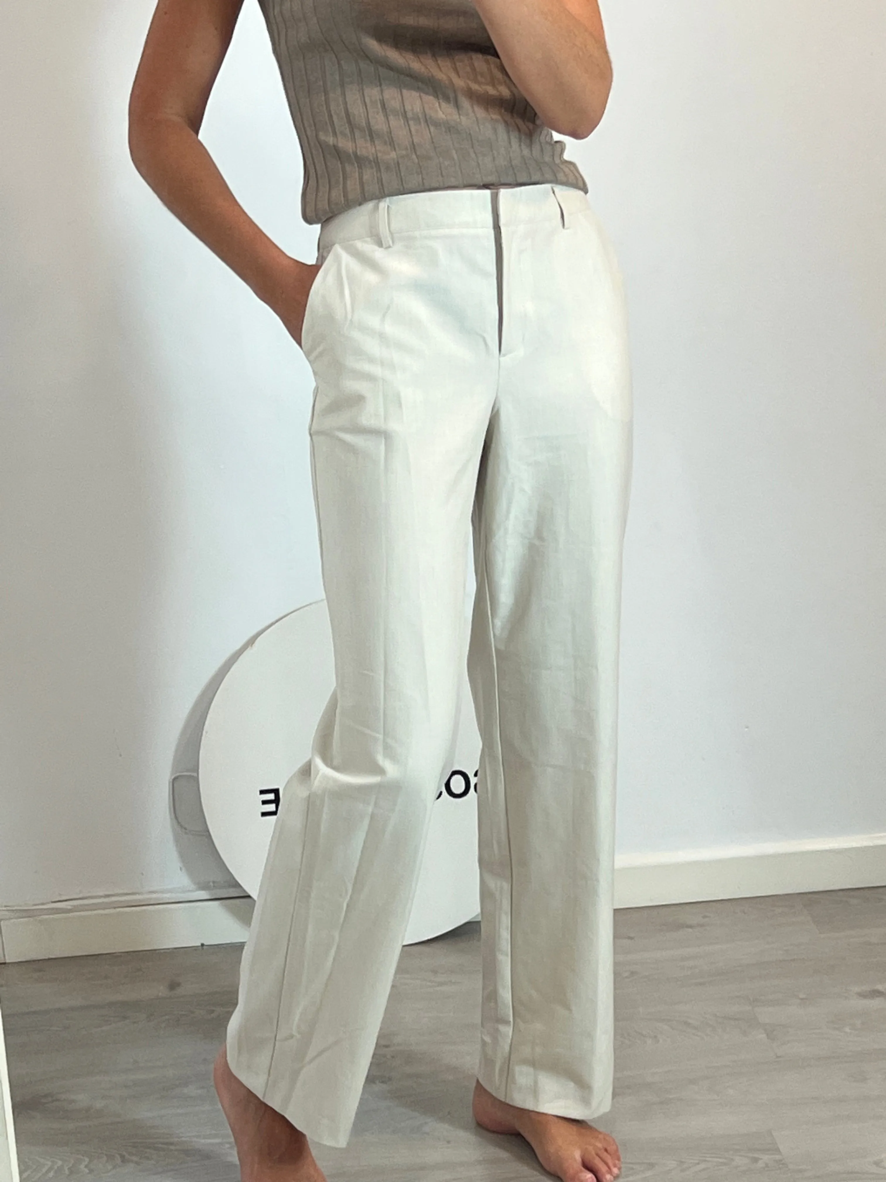 NAKD. PANTALóN BEIGE ANCHO FLUIDO T.36