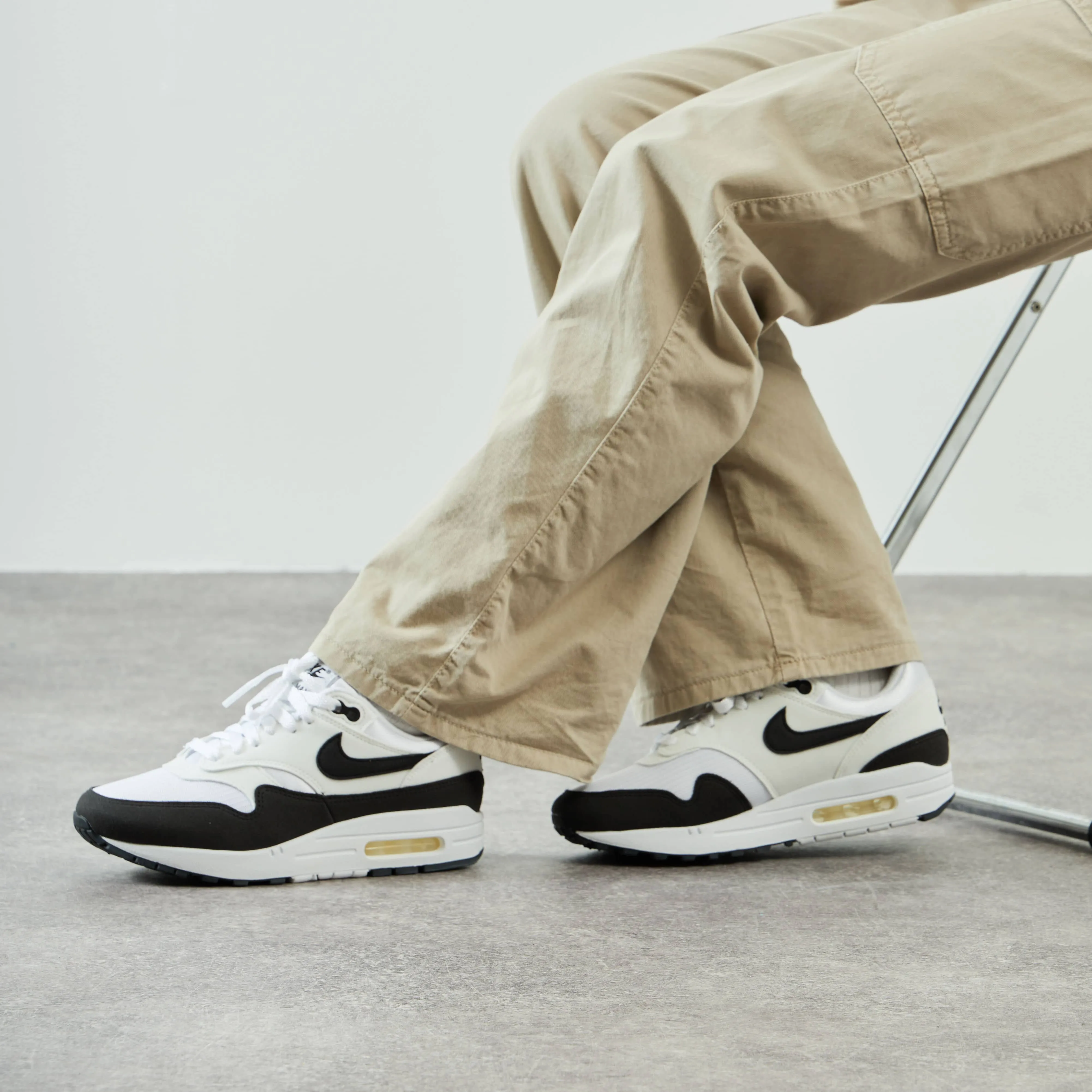 NIKE AIR MAX 1
