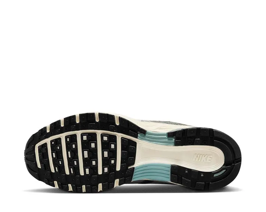 NIKE P6000