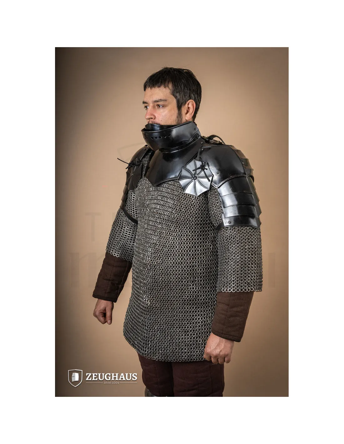 Pack de armadura hombreras y gorjal (acabado negro)
