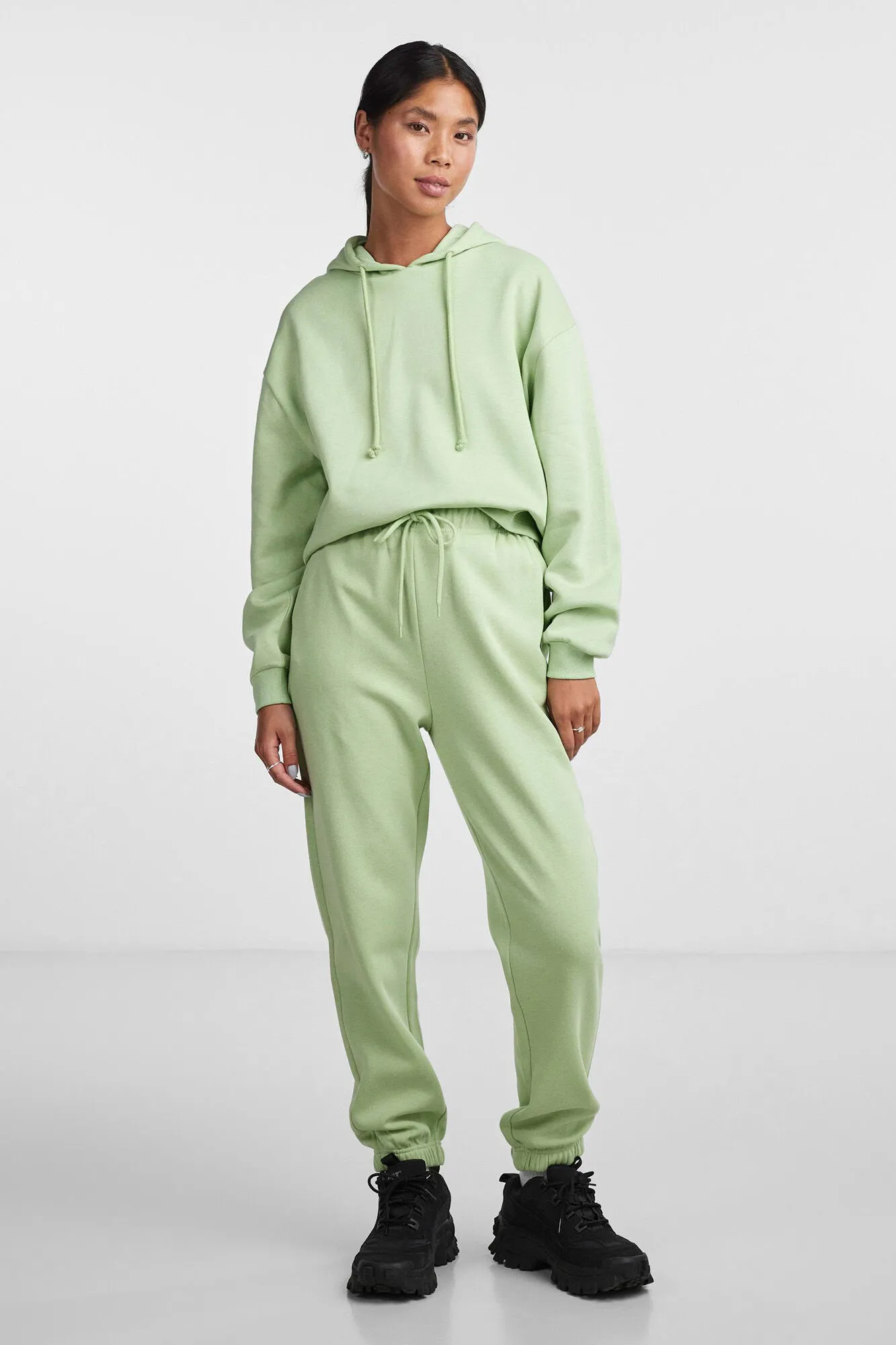 Pantalón largo jogger felpa