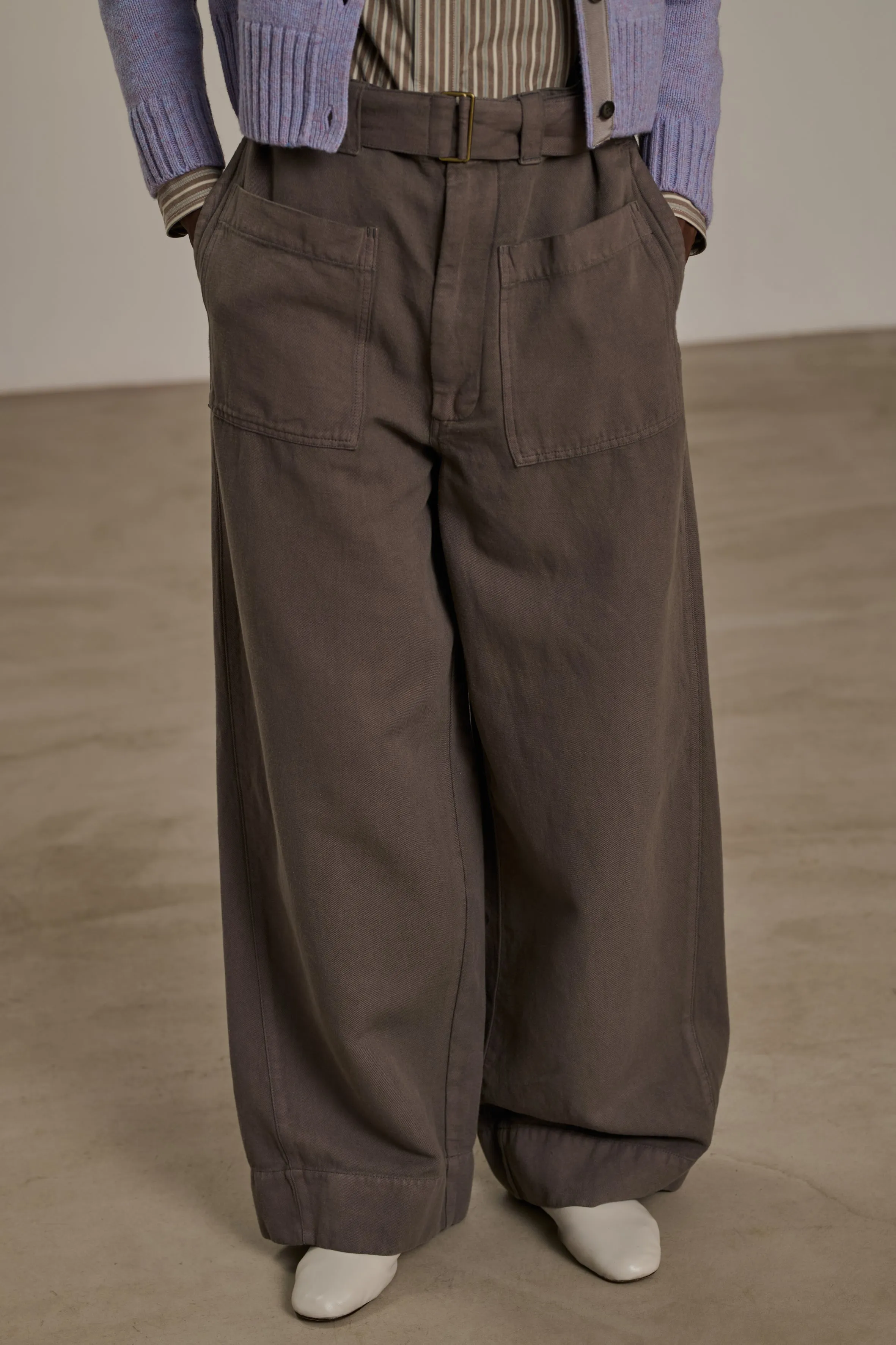 PANTALÓN VAGABOND Pantalón ancho de algodón y lino.