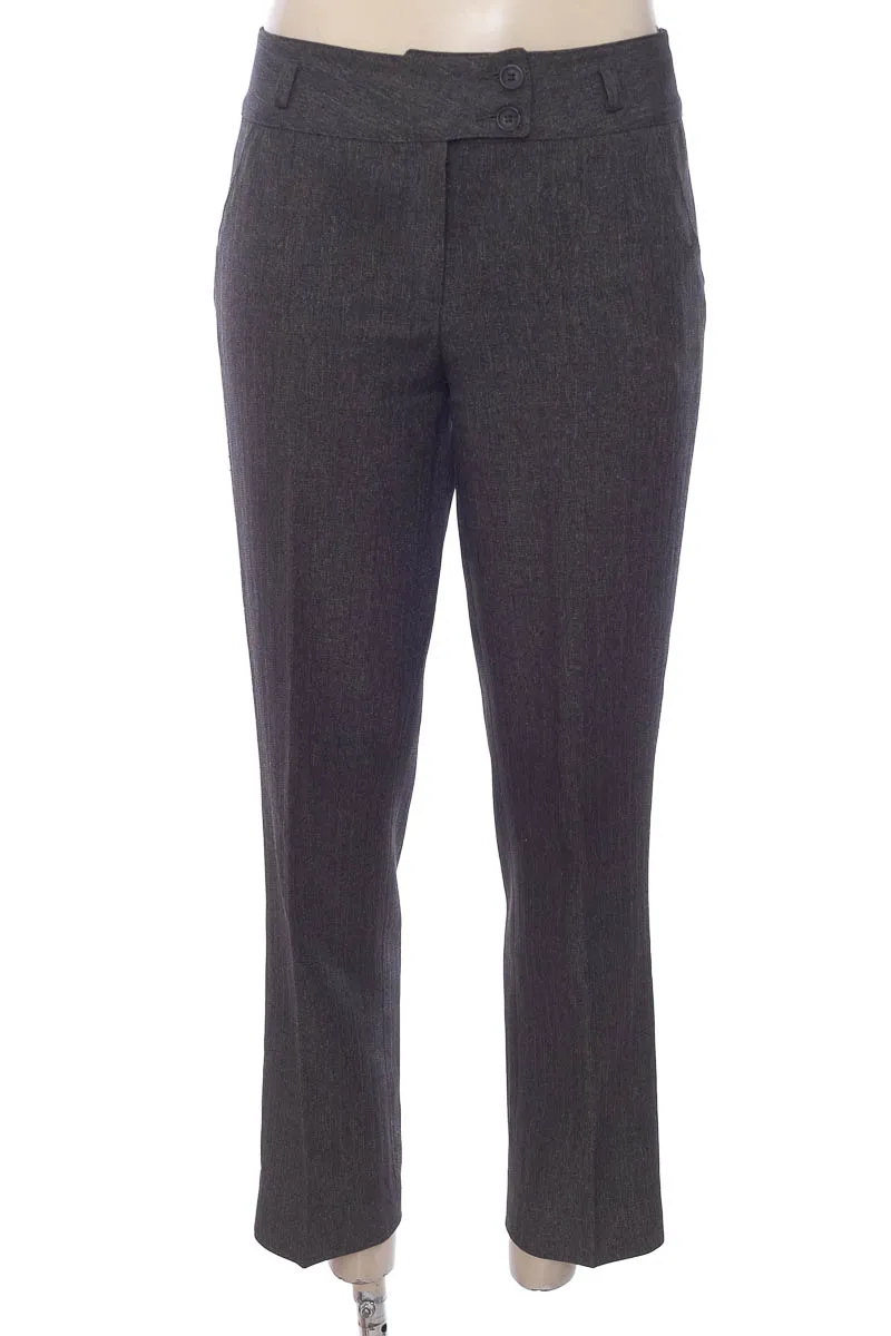 PANTALóN COLOR GRIS  PATRONES