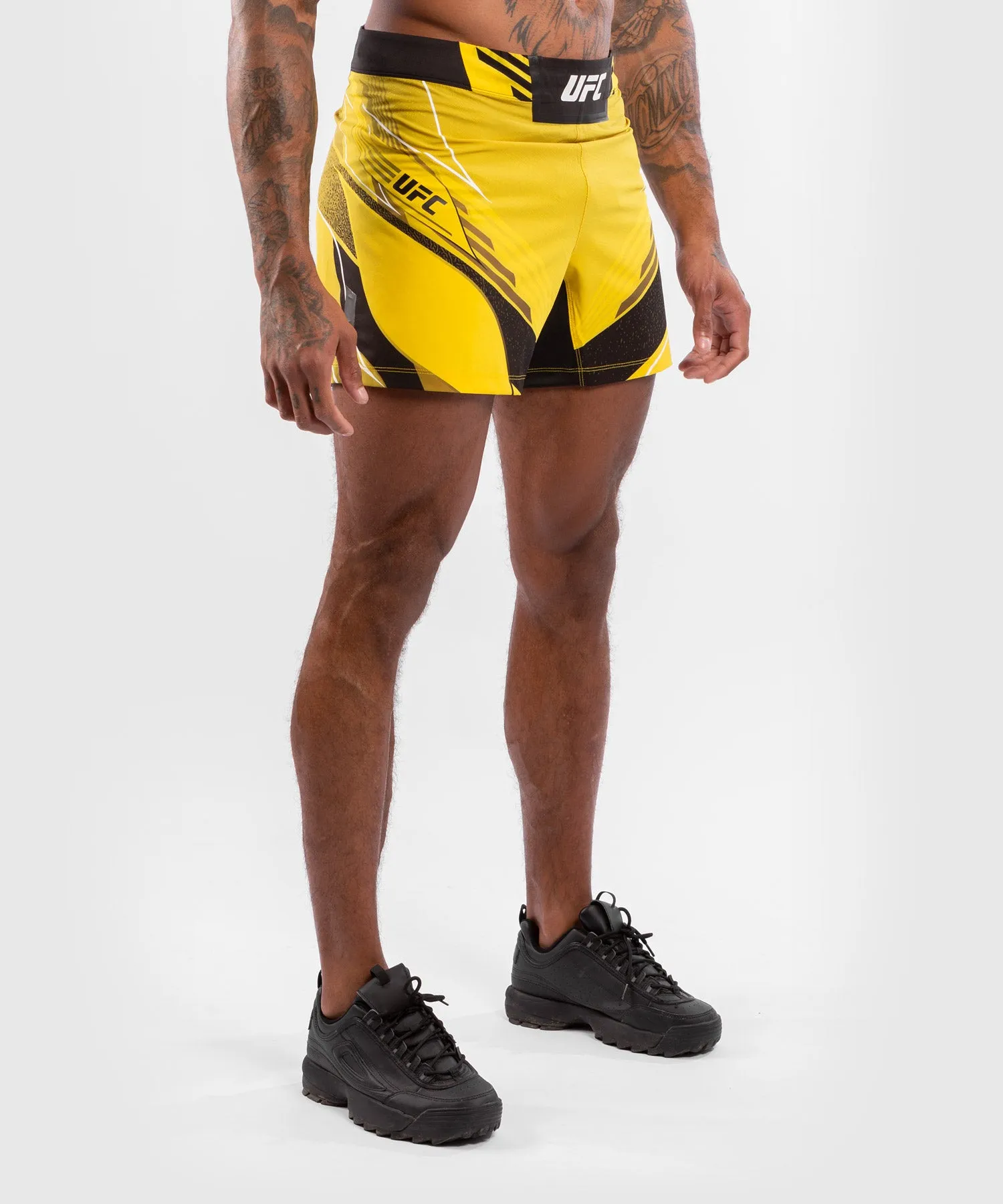 PANTALóN DE MMA PARA HOMBRE UFC VENUM AUTHENTIC FIGHT NIGHT – MODELO CORTO  AMARILLO