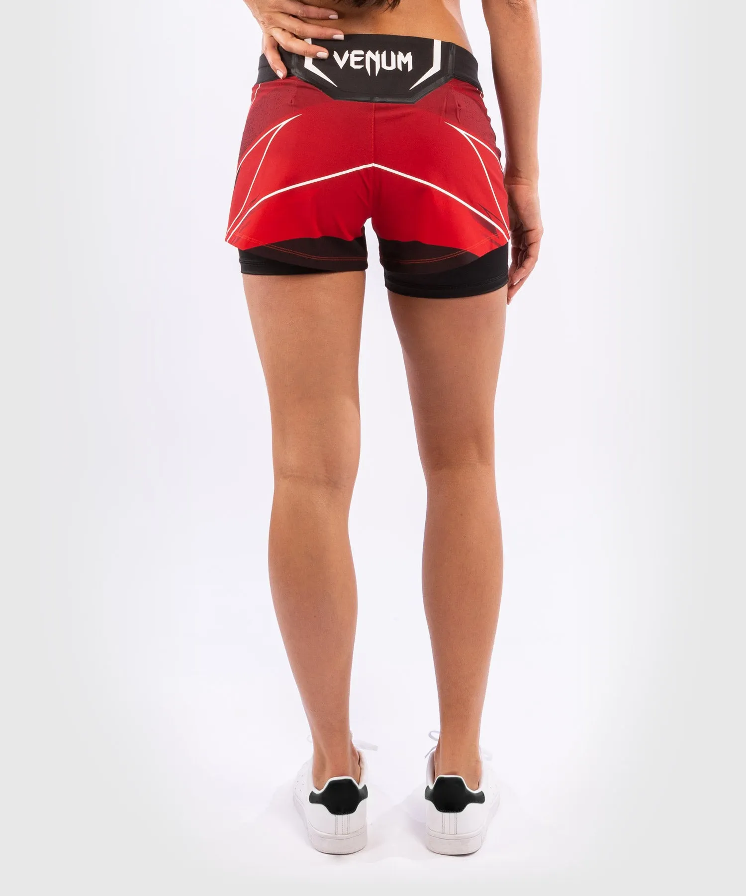 PANTALóN DE MMA PARA MUJER UFC VENUM AUTHENTIC FIGHT NIGHT – MODELO CORTO  ROJO