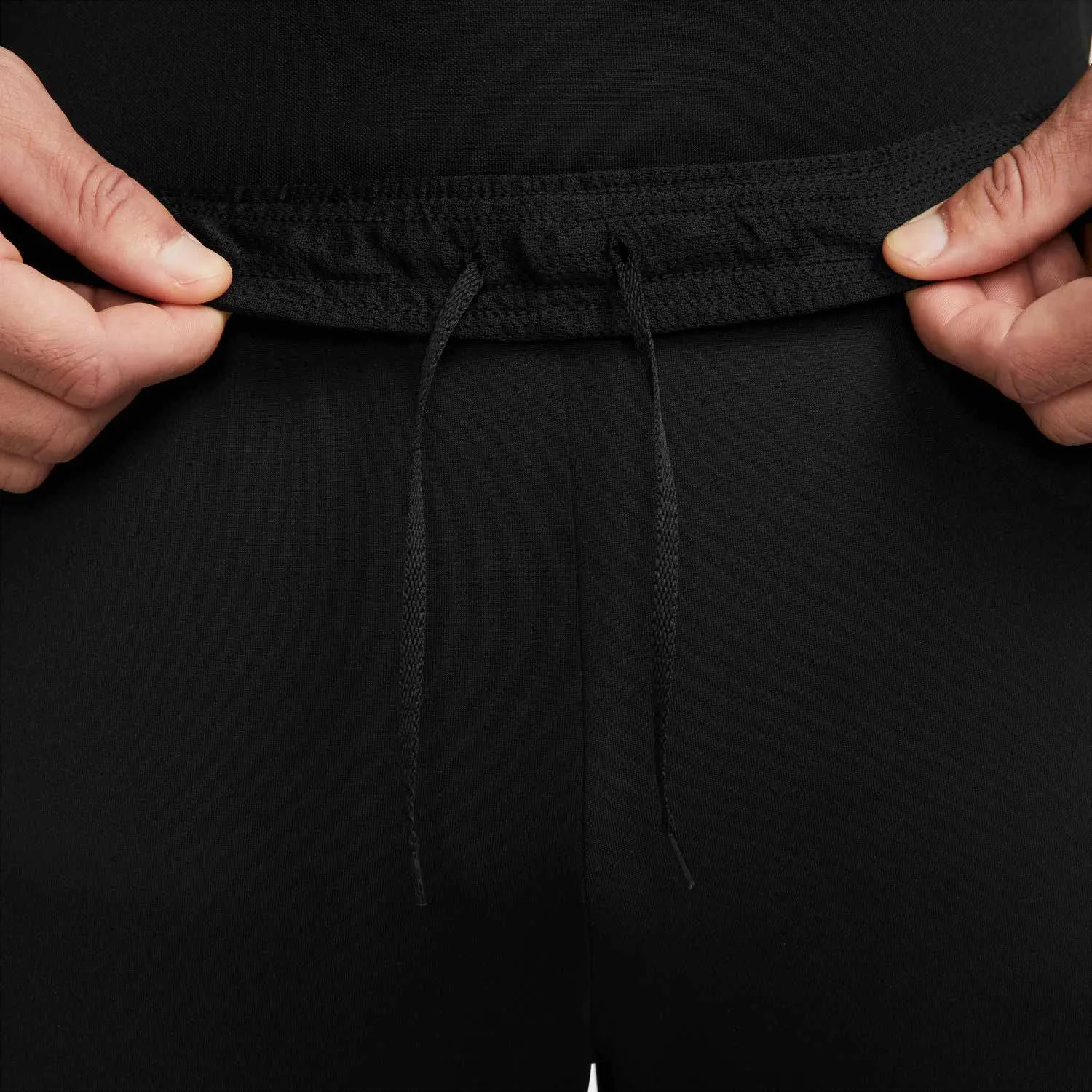 PANTALóN NIKE LIVERPOOL ENTRENAMIENTO DRIFIT STRIKE