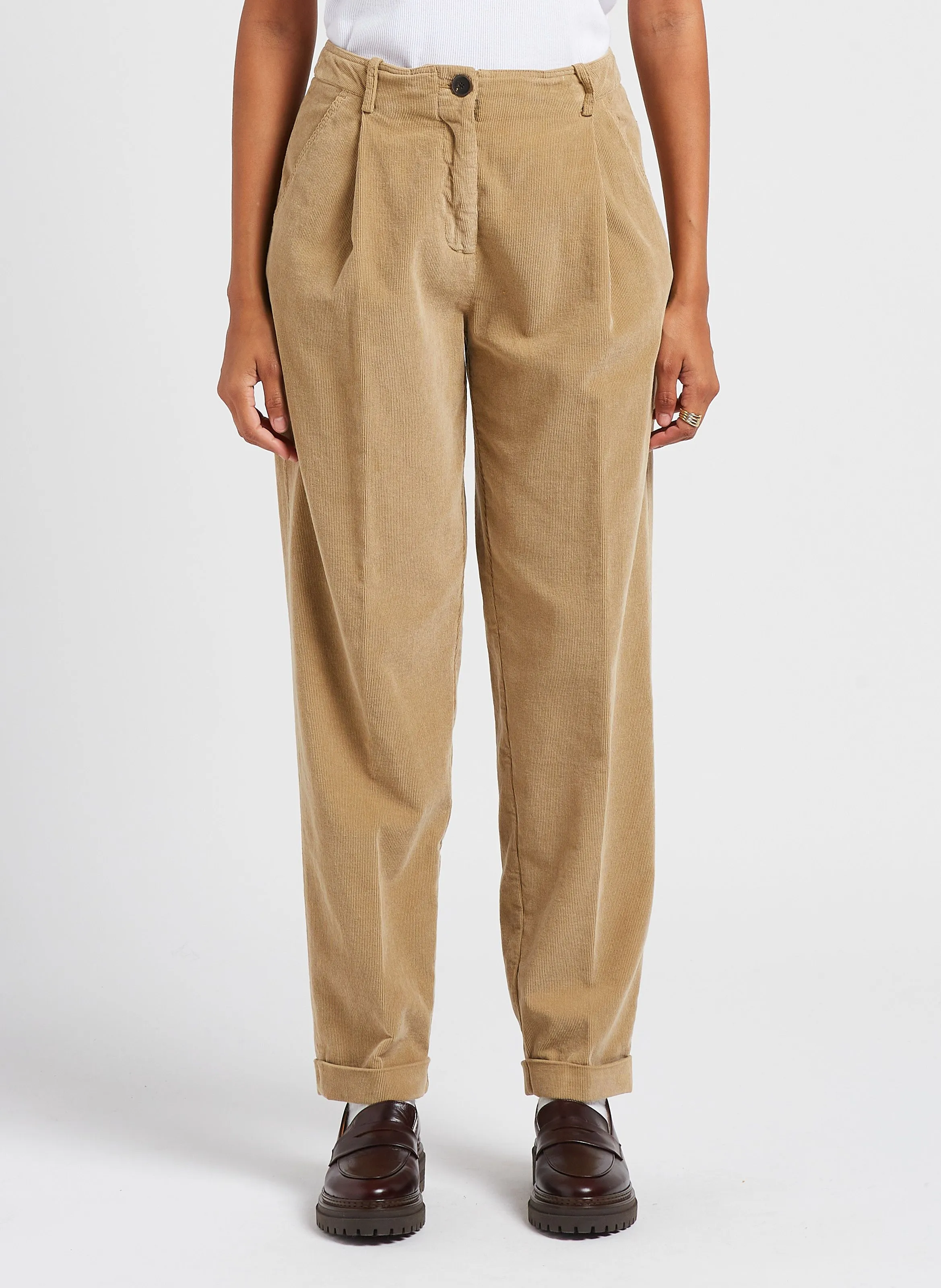 Pantalón tapered de pana de algodón en marron