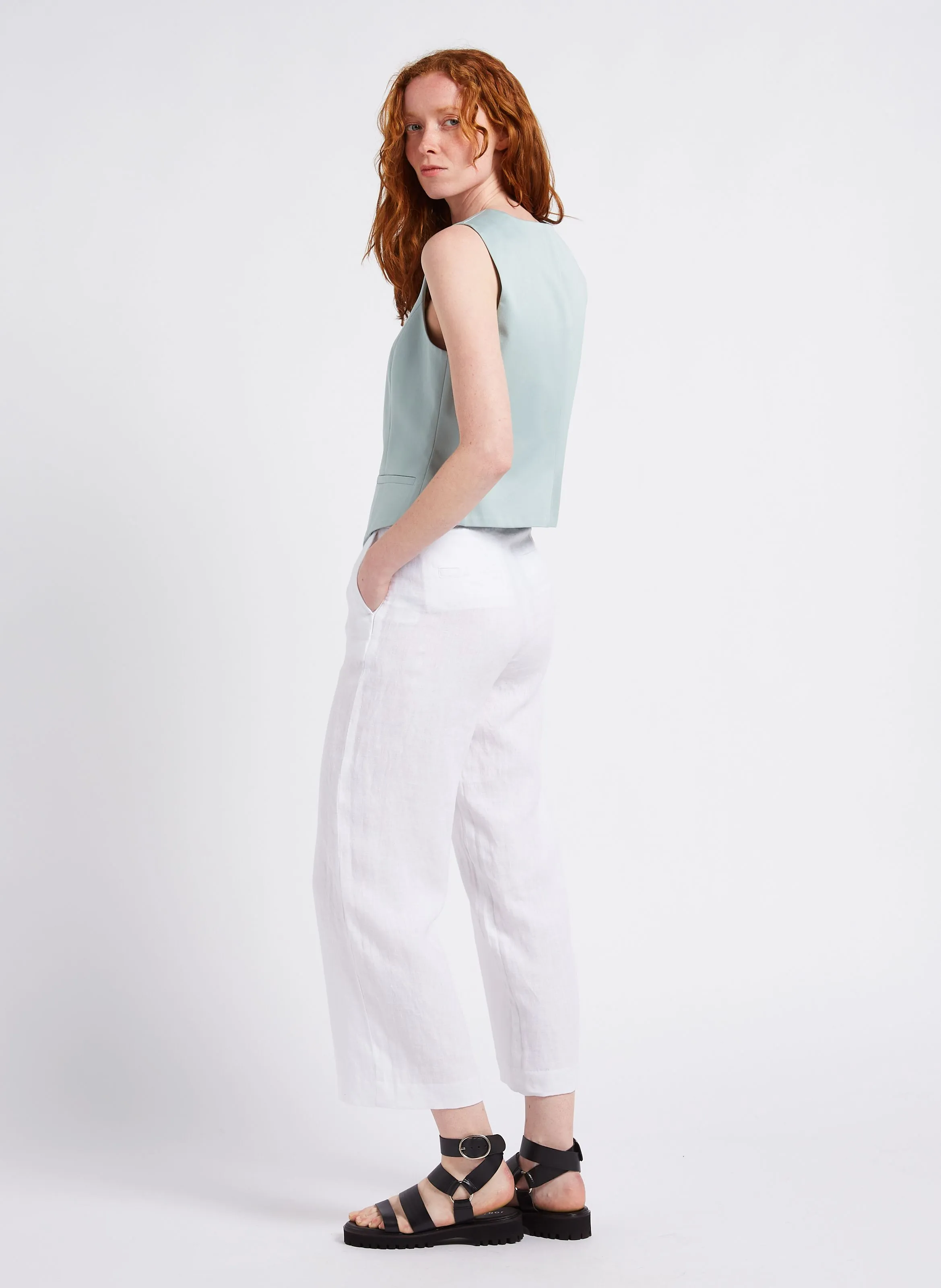 PIO  PANTALóN RECTO DE LINO EN BLANCO