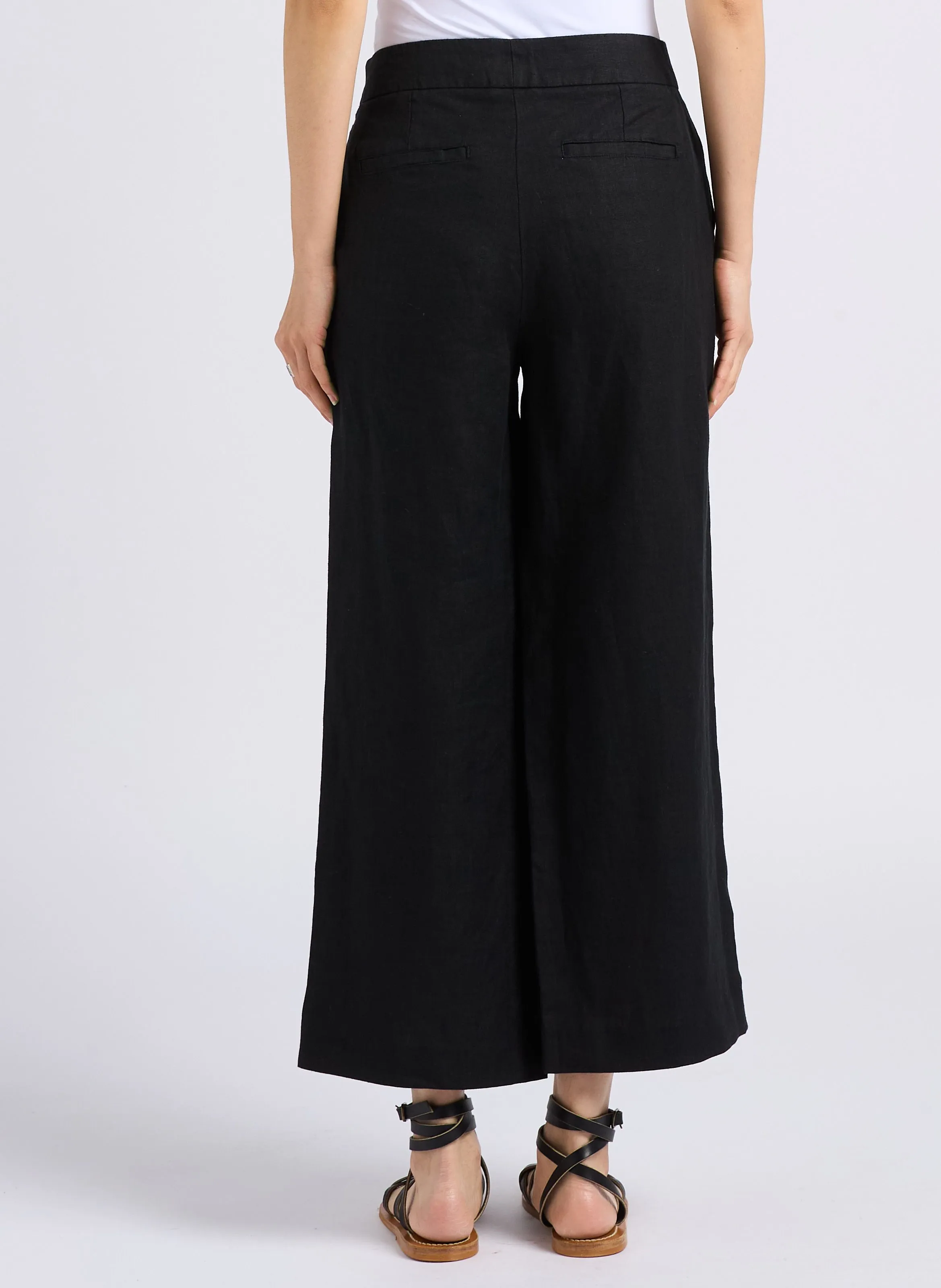 PIO  PANTALóN RECTO DE LINO EN NEGRO