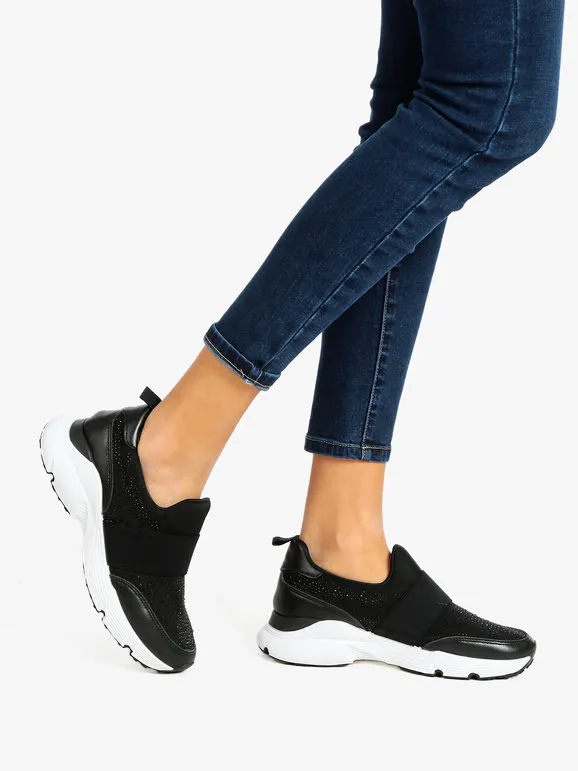 ROMANCIAGA ZAPATILLAS SLIPON CON PEDRERíA