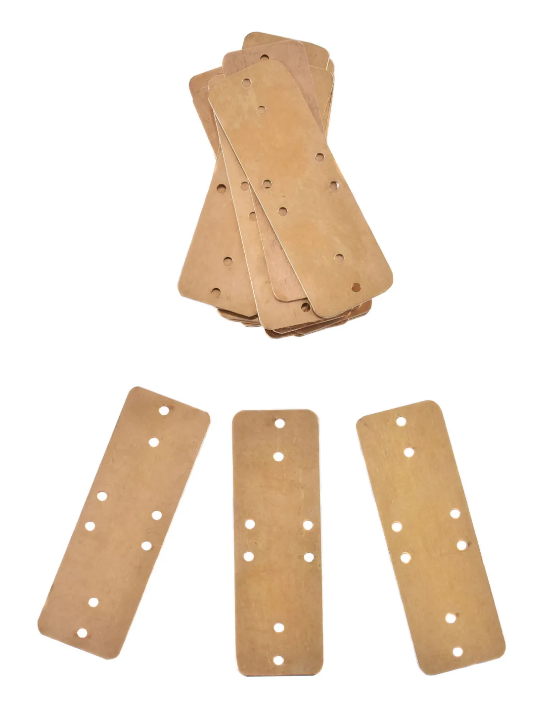 Set de 25 placas de latón para armadura lamelar (9 cm.)