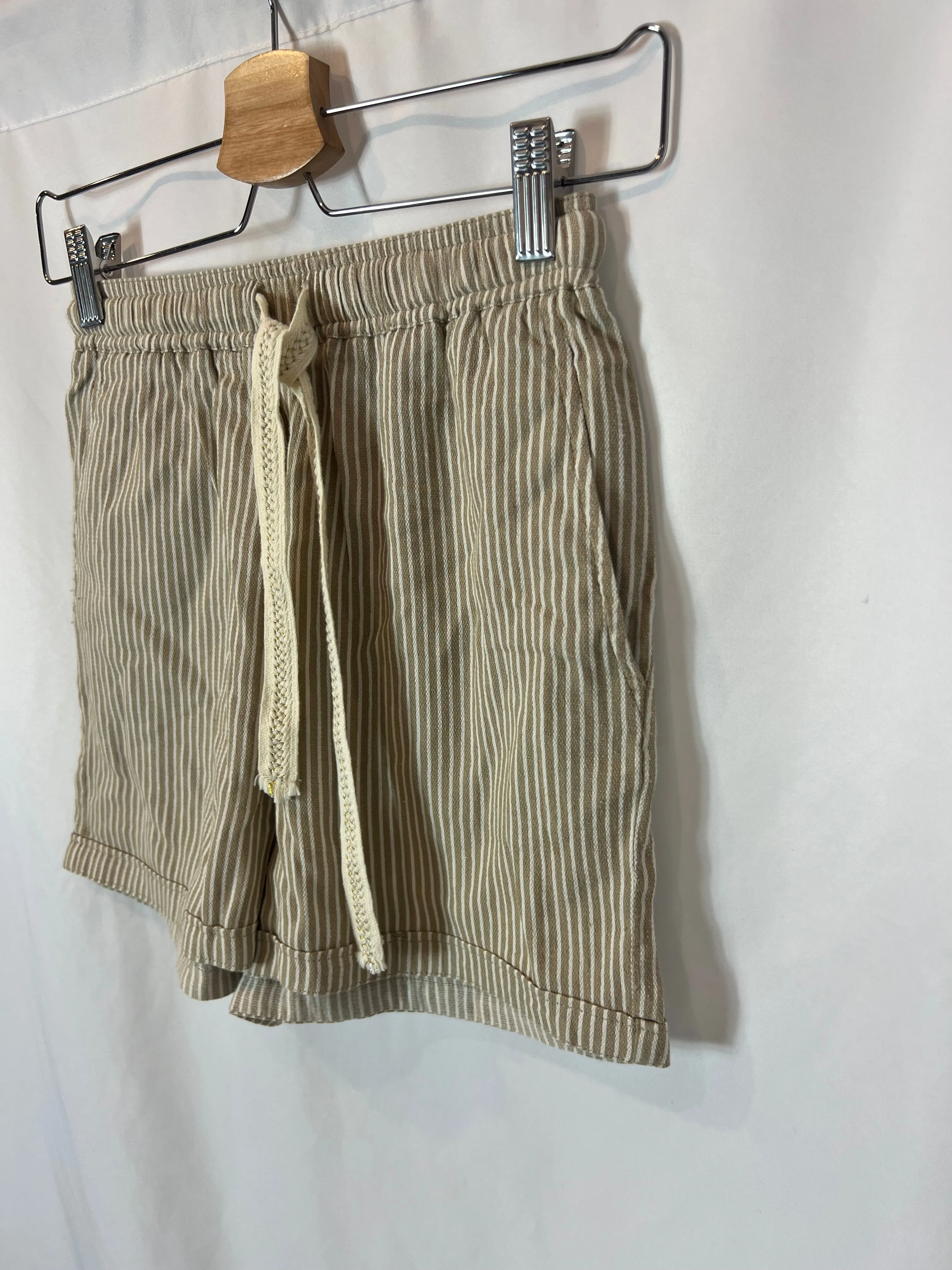 YERSE. Pantalón corto rayas T.xs
