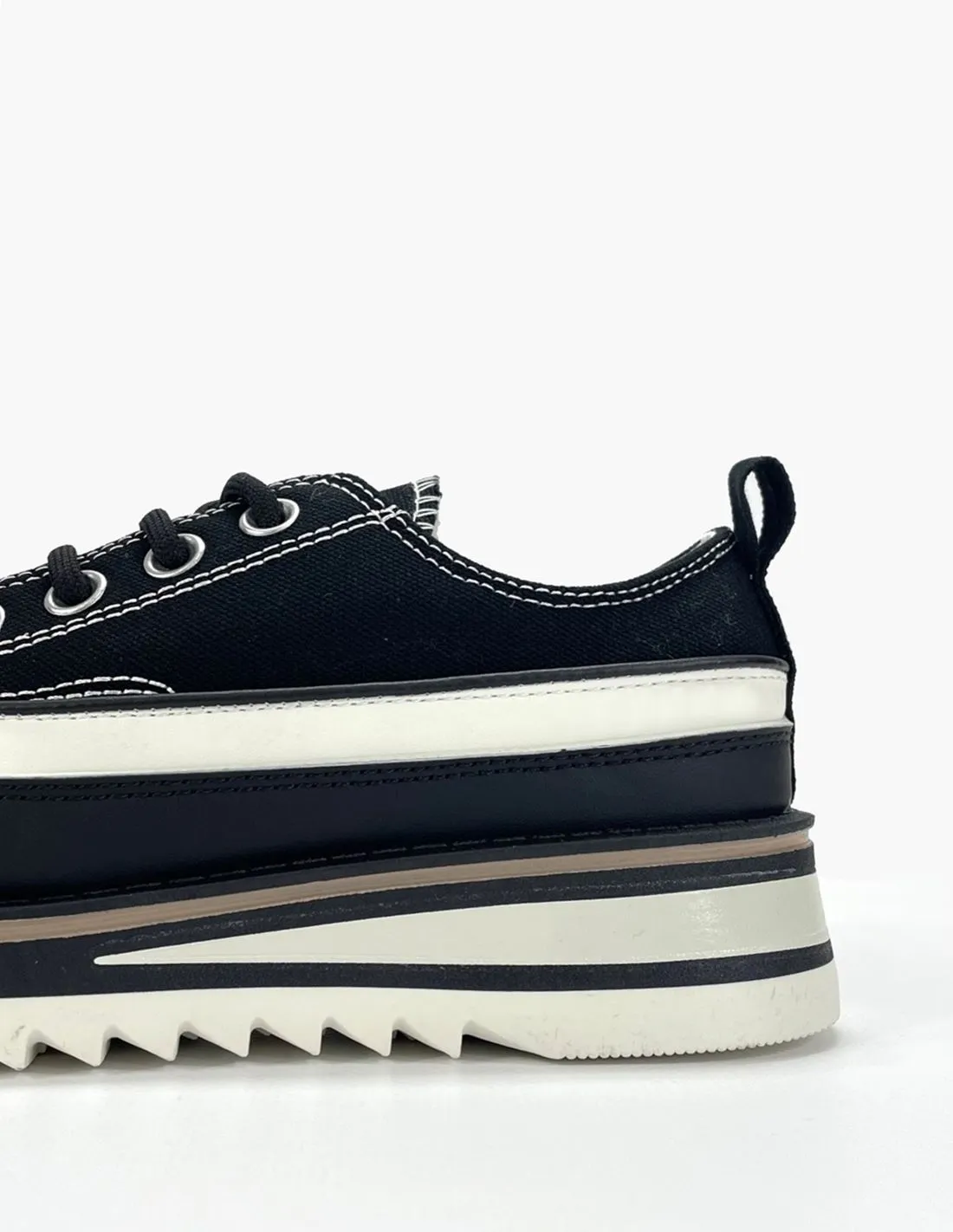 Zapatilla negra new X
