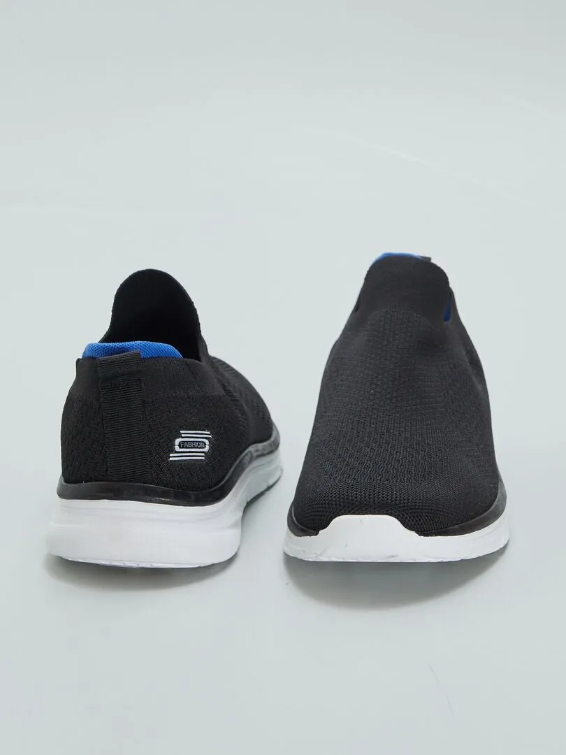 ZAPATILLAS DEPORTIVAS SIN CIERRE  NEGRO