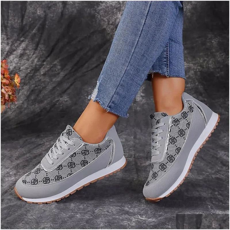 Zapatos informales Fashion Gray 2024 Spring Sneaker Brand Womens Khaki Vcanized Plus Tamaño 42 Comunicial Baloncesto 240611 Drop
